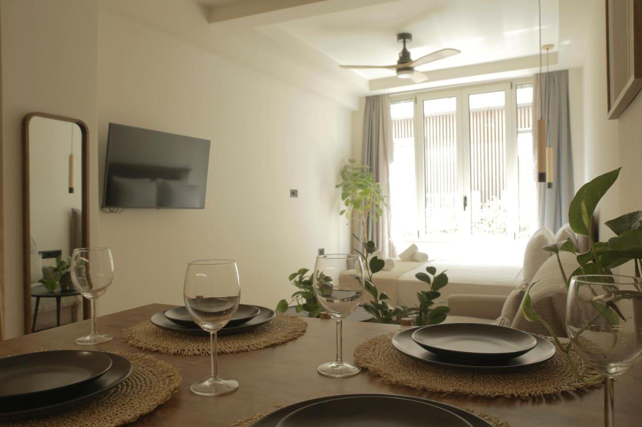 Living Stone Condo Hotel Афины Экстерьер фото