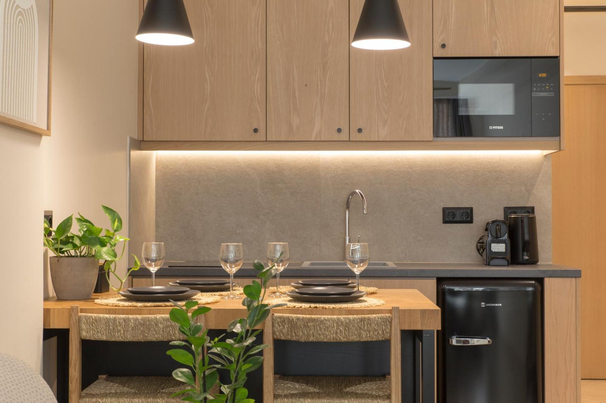 Living Stone Condo Hotel Афины Экстерьер фото