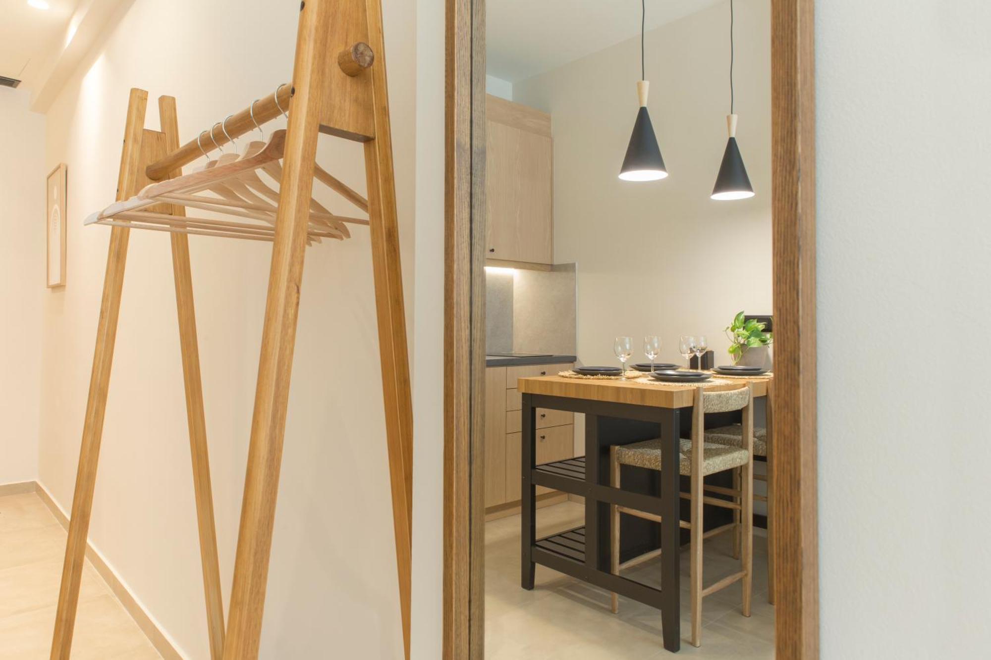 Living Stone Condo Hotel Афины Экстерьер фото